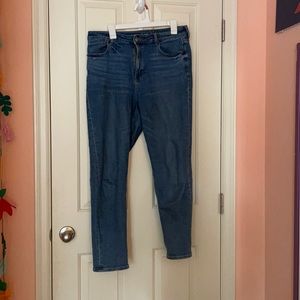 American Eagle Mom Jeans